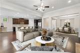 1810 Geranium Lane - Photo 2