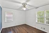 955 Vistavia Circle - Photo 18