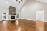 1031 Greenwood Circle - Photo 14