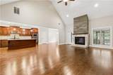 1031 Greenwood Circle - Photo 15