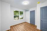 1631 Burton Street - Photo 17