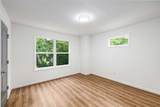 1631 Burton Street - Photo 22