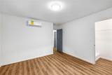 1631 Burton Street - Photo 23