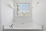 412 Oak Leaf Trail - Photo 32