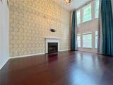 1421 Gates Circle - Photo 2