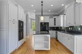 830 Oakview Road - Photo 15