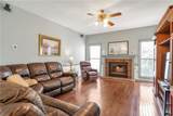 1895 Oak Tree Hollow - Photo 17