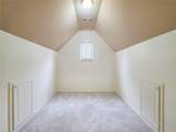 2502 Oak Hill Overlook - Photo 35