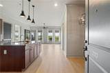 360 Chambers Street - Photo 2