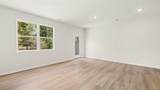 2004 Roseleigh Drive - Photo 14