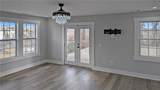 1576 Lakewood Avenue - Photo 3