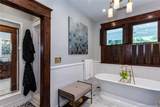 358 Loomis Avenue - Photo 39