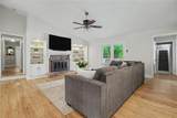 945 Hidden Hollow Drive - Photo 18