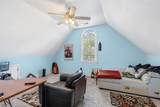 6915 Glen Cove Lane - Photo 13