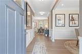 701 Sinclair Lane - Photo 2