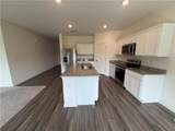 303 Hyde Park - Photo 7