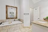 1010 Fairwood Lane - Photo 32