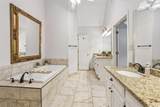 1010 Fairwood Lane - Photo 35