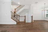 579 Broadview Place - Photo 18