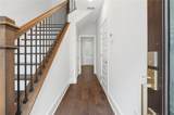 579 Broadview Place - Photo 7