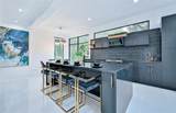 1637 Emerald Avenue - Photo 4