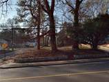 1491 Memorial Drive - Photo 3