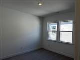 495 Kennington Walk - Photo 15