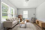 977 Moreland Drive - Photo 4