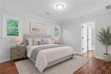 2040 Shallowford Park Manor - Photo 39