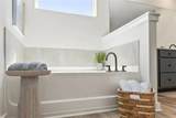 8565 Oak Hollow Way - Photo 17