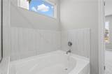 713 Crystal Lake Parkway - Photo 20