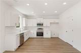 140 Formosa Street - Photo 3