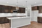 713 Crystal Lake Parkway - Photo 4