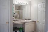 2922 Knoll View Place - Photo 13