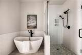 220 Briscoe Way - Photo 22
