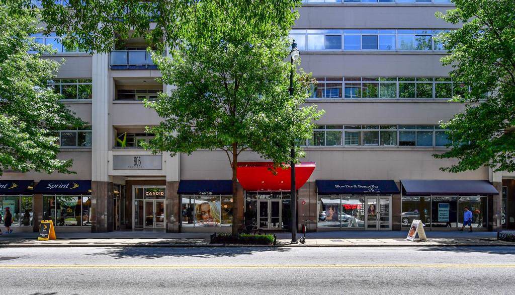 805 Peachtree Street - Photo 1