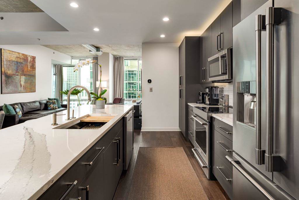923 Peachtree Street - Photo 1