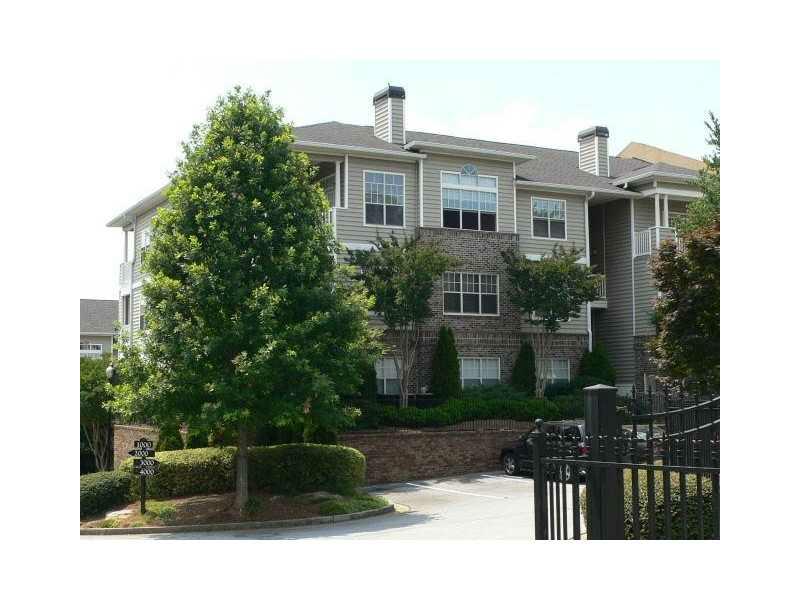 2700 Pine Tree Road NE #2313, Atlanta, GA 30324 (MLS #5101726) :: The Zac Team @ RE/MAX Metro Atlanta