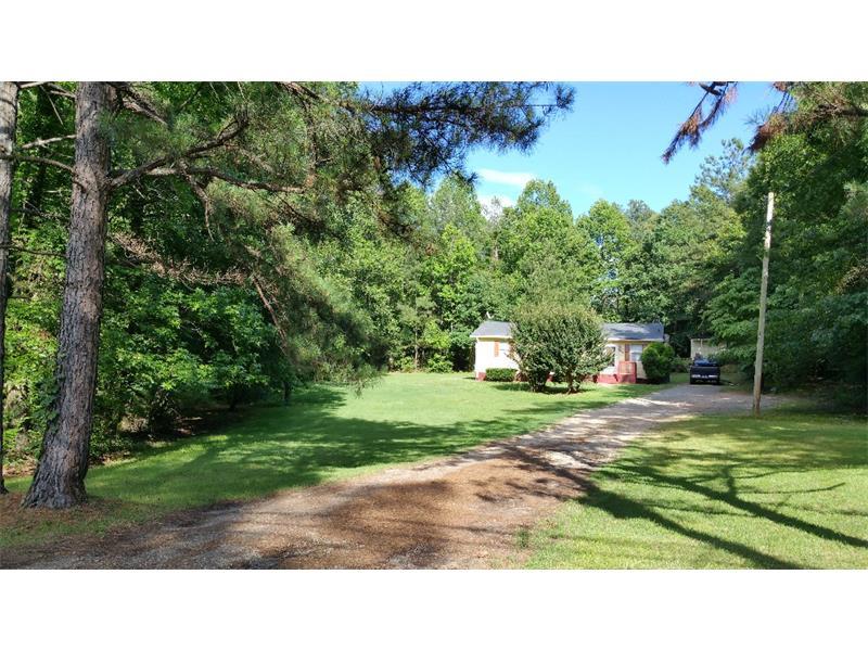4989 Spout Springs Road, Buford, GA 30519 (MLS #5555506) :: North Atlanta Home Team