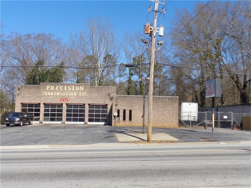 1571 Donald Lee Hollowell Parkway - Photo 1