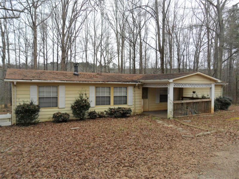 300 Spring Valley Road, Griffin, GA 30223 (MLS #5640319) :: North Atlanta Home Team