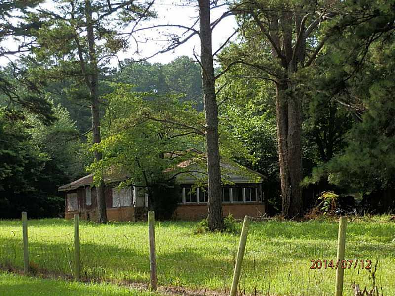 1390 Cassville Road - Photo 1