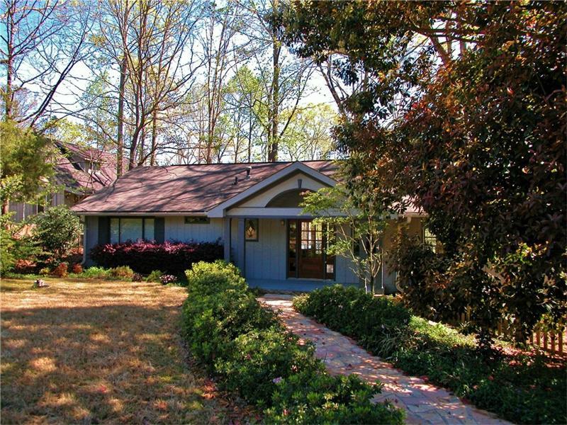 6 Admirals Point Circle, Dawsonville, GA 30534 (MLS #5672769) :: North Atlanta Home Team