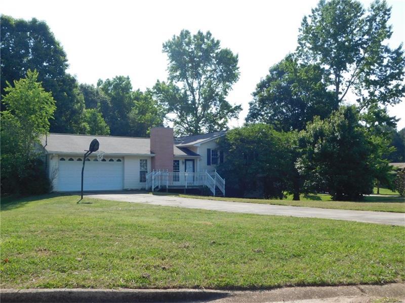 60 Clingstone Circle, Newnan, GA 30265 (MLS #5698004) :: North Atlanta Home Team