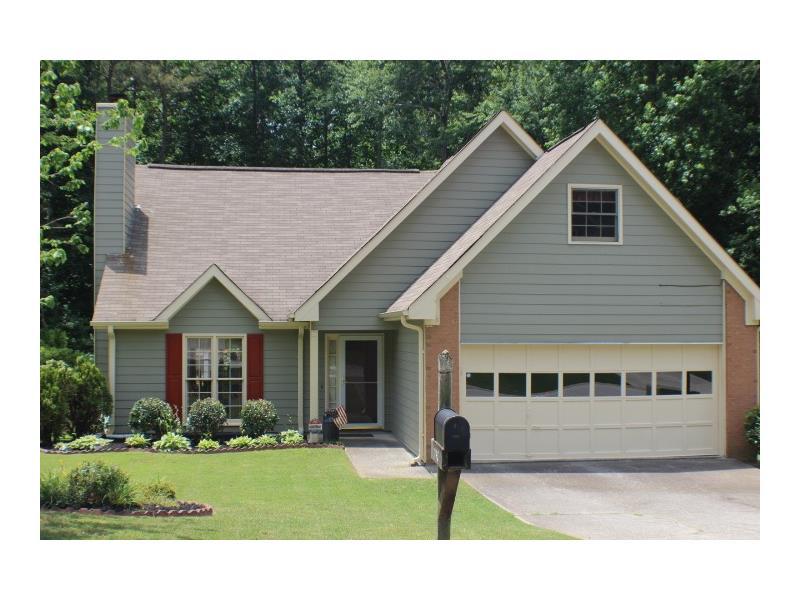 1140 Hunters Creek Court, Lawrenceville, GA 30043 (MLS #5699197) :: North Atlanta Home Team