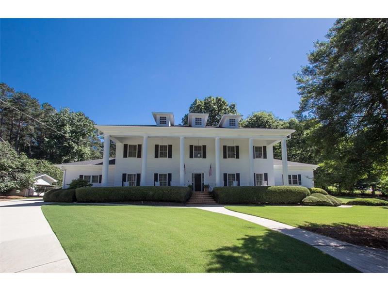 2302 Castlewood Court - Photo 1