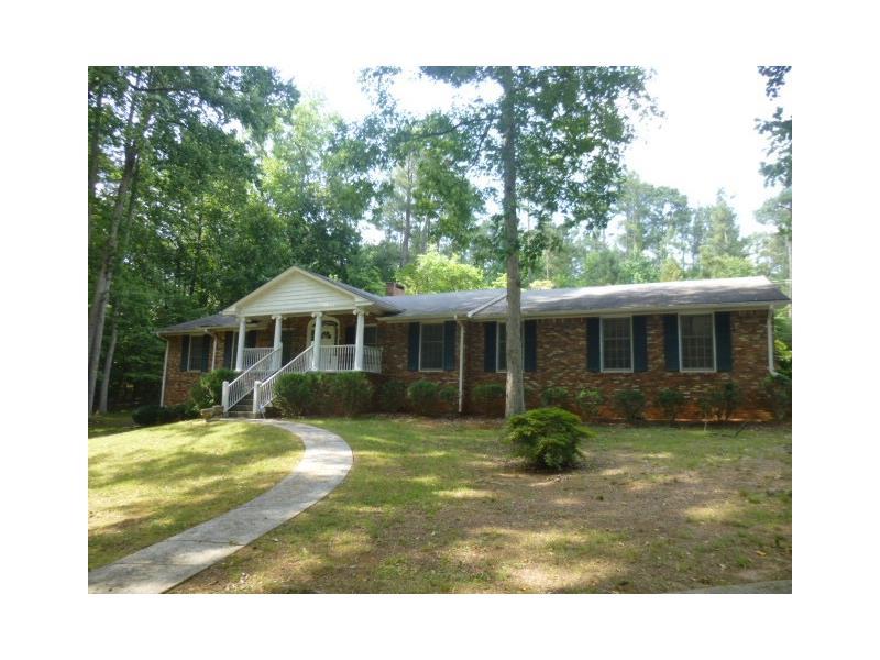 380 Hollyberry Drive #380, Roswell, GA 30076 (MLS #5711394) :: North Atlanta Home Team