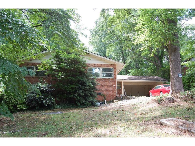 3710 SW Rockbridge Road, Stone Mountain, GA 30083 (MLS #5719948) :: North Atlanta Home Team
