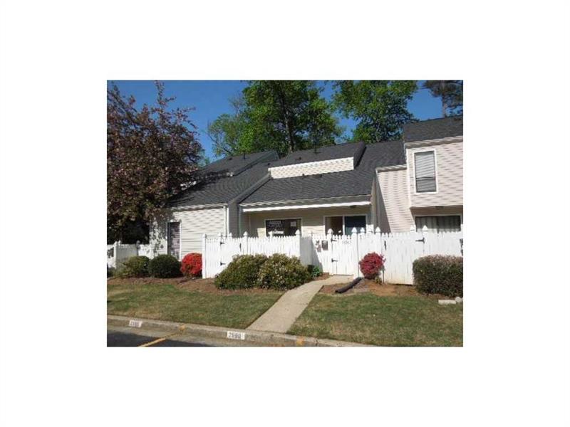 2690 Meadowlawn Drive #2690, Marietta, GA 30067 (MLS #5725960) :: North Atlanta Home Team