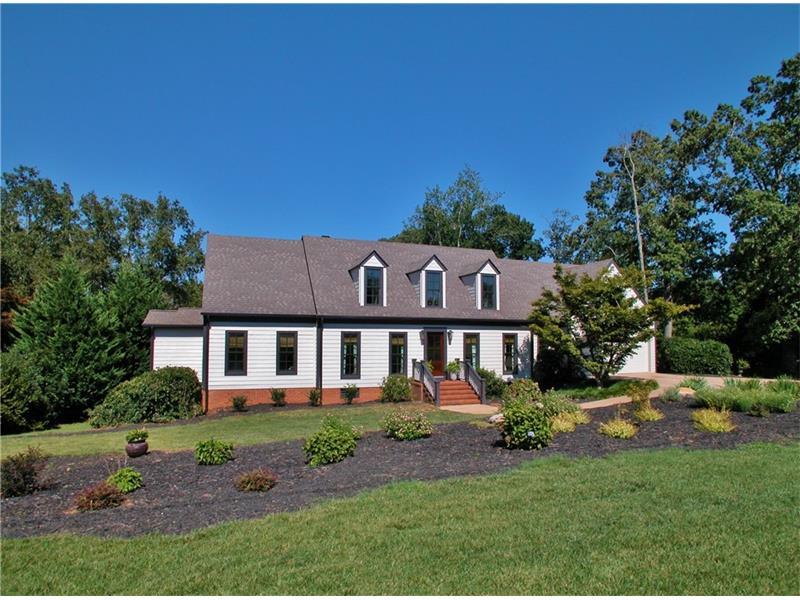 2804 Village Court, Gainesville, GA 30506 (MLS #5726545) :: North Atlanta Home Team